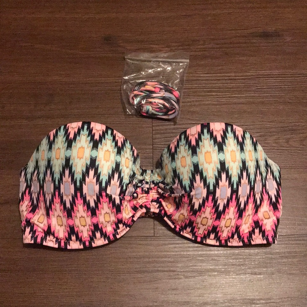 Victoria’s Secret Bandeau Swim Top w/Strap